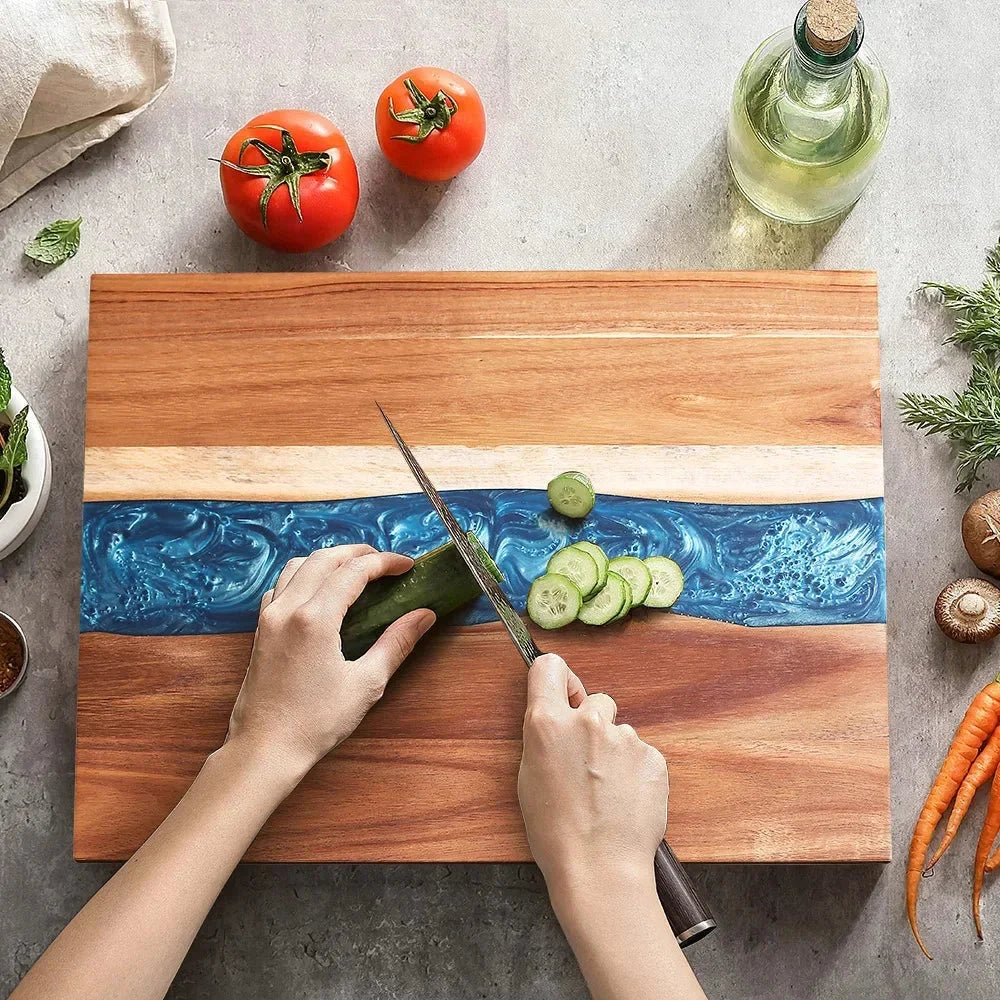 Planche à découper vintage en bois et résine : une pièce unique pour la cuisine