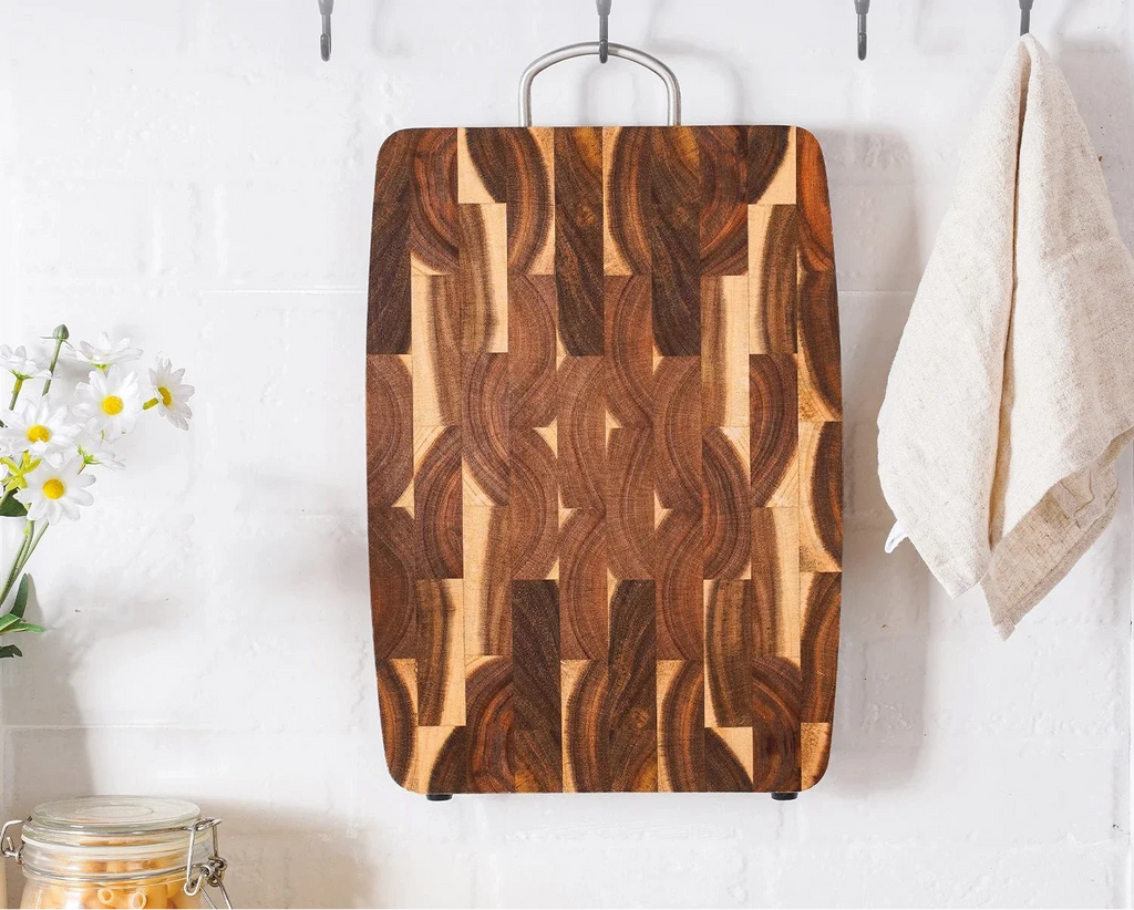 Planche à découper en acacia épaisse 25mm – détail matière
