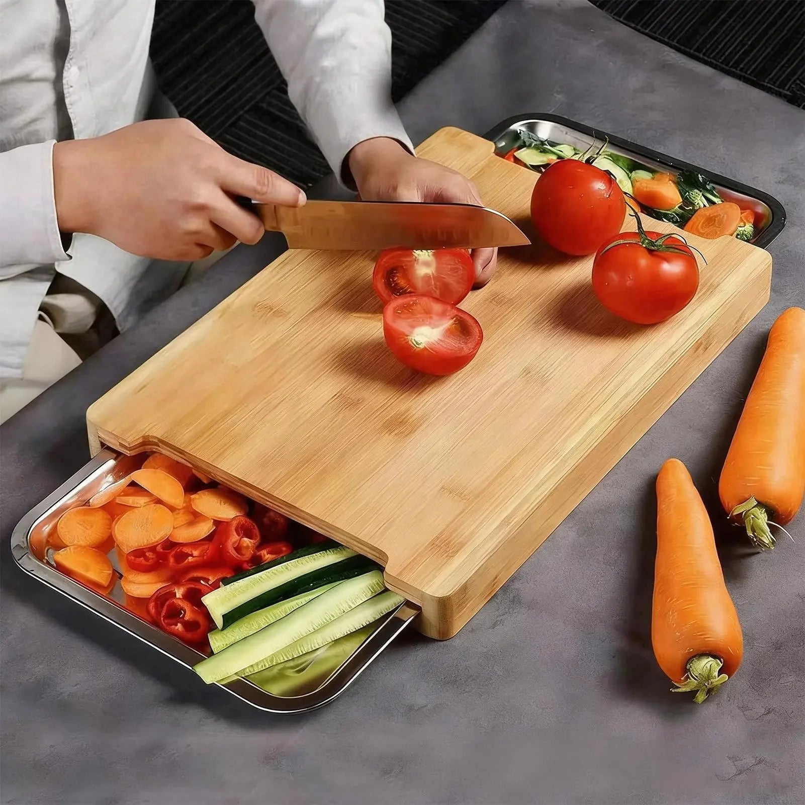 Planche à découper en bambou avec rangement – vue de côté