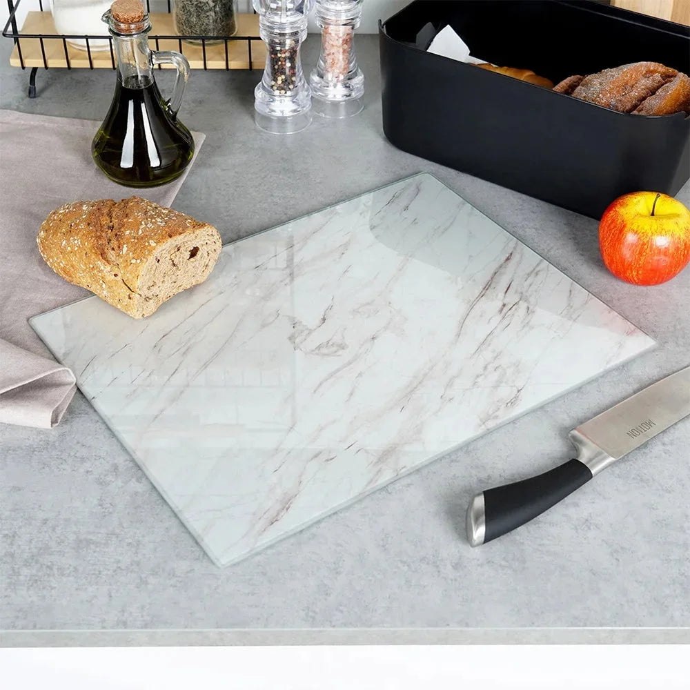 Planche à découper en verre blanc effet marbre – vue de dessus
